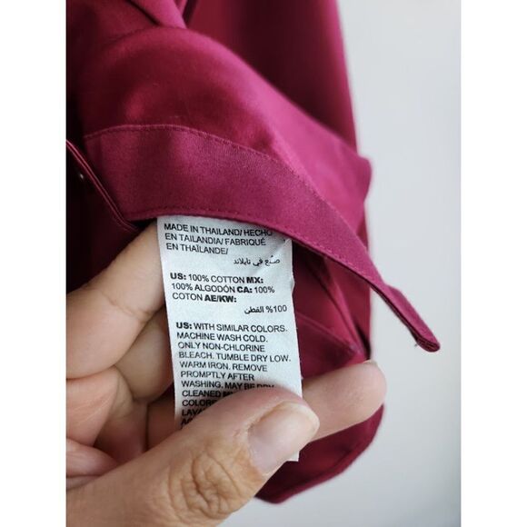 Chico's Women Maroon Red "No Iron" 100% Cotton Button Up Blouse size 2 or 12/14, - Picture 5 of 7